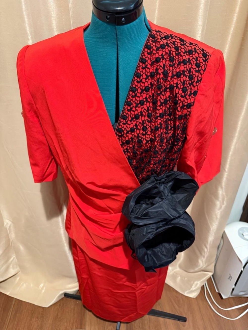 Rare Vintage 80s Italian Flli Andrea Red Black Lace Statement Peplum Skirt Suit